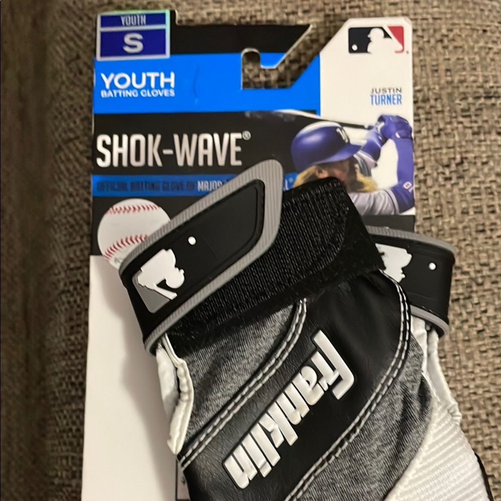 Franklin Youth Batting Gloves - Black and Gray